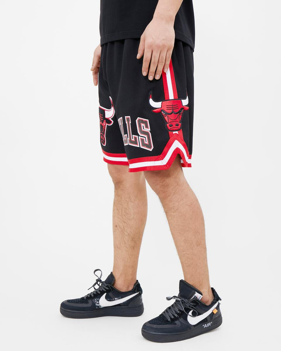 Chicago Bulls Logo Pro Team Black Shorts product image 3, provided for visual reference and product detail review
