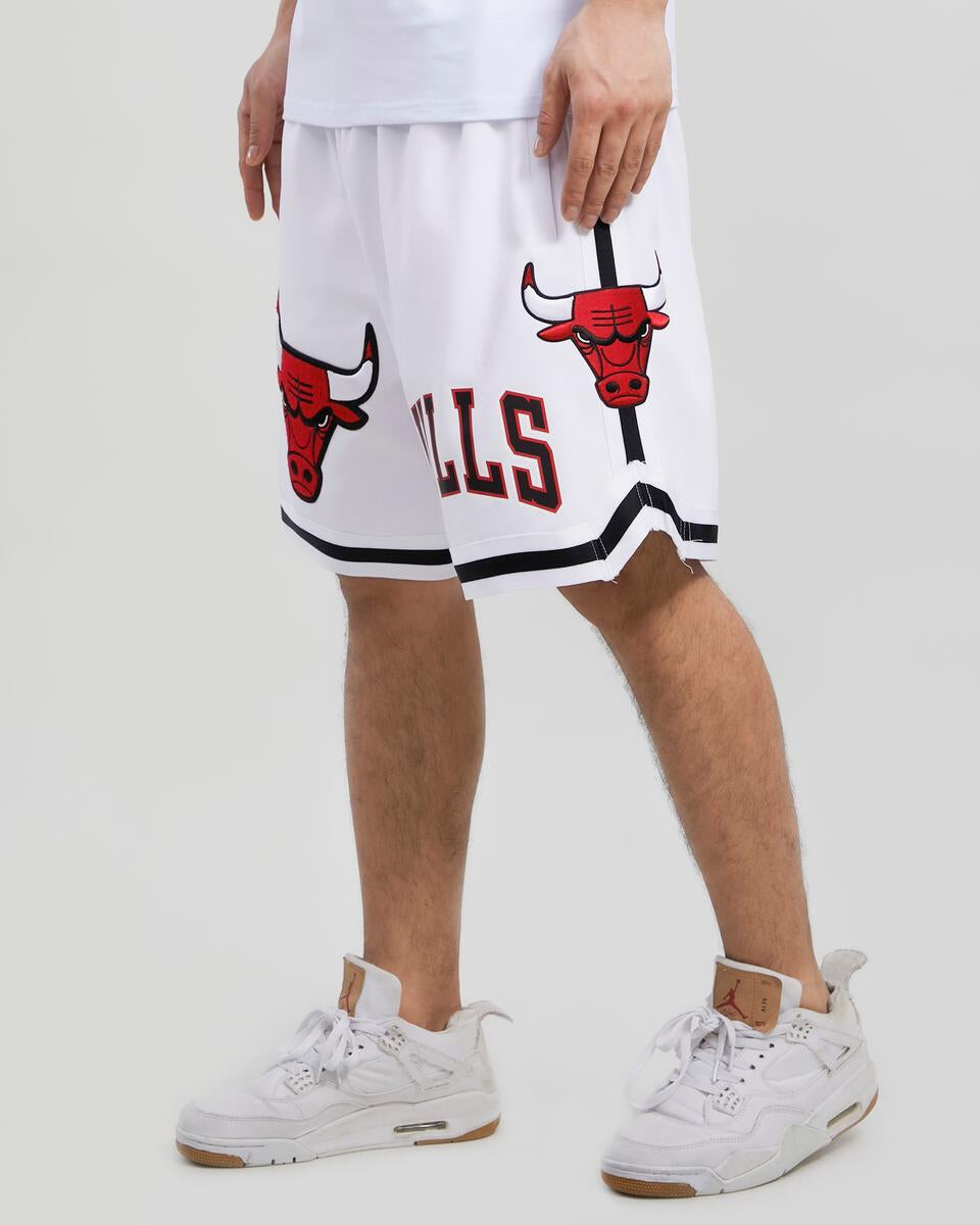 Chicago Bulls Logo Pro Team White Shorts product image 2, provided for visual reference and product detail review