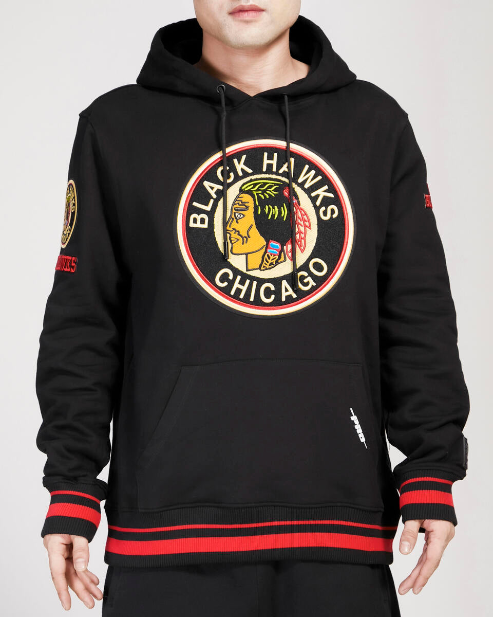 Chicago Blackhawks Pro Standard Black Retro Classic Hoodie product image 1, provided for visual reference and product detail