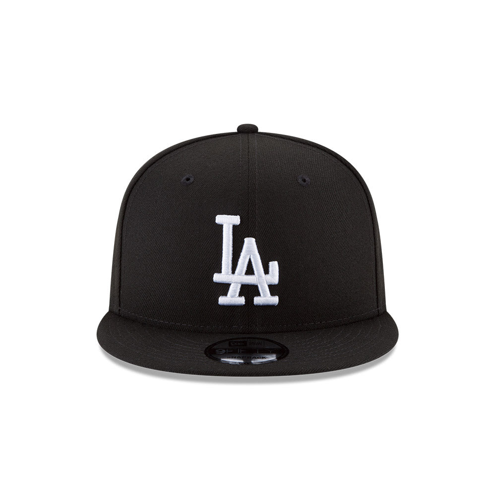 Los Angeles Dodgers New Era Black/White 9FIFTY Snapback Hat product image 2, provided for visual reference and product