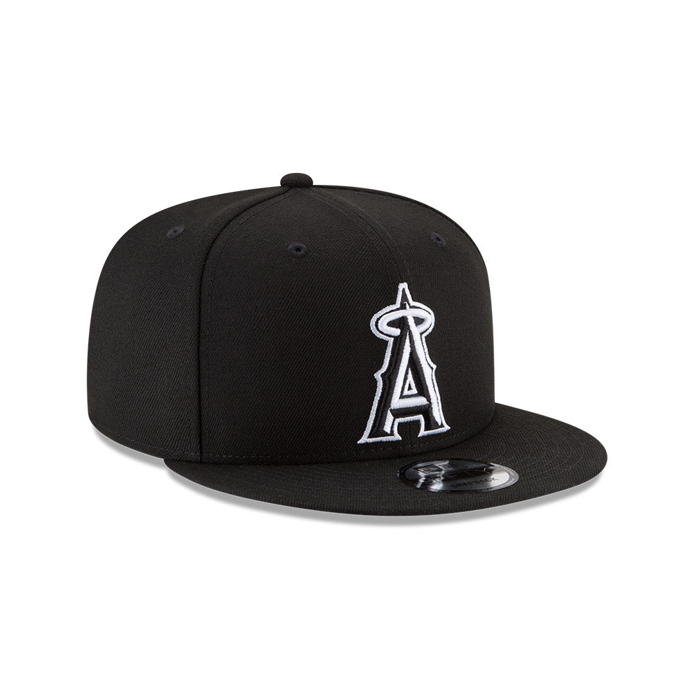 Anaheim Angels New Era Black/White 9FIFTY Snapback Hat product image 3, provided for visual reference and product detail