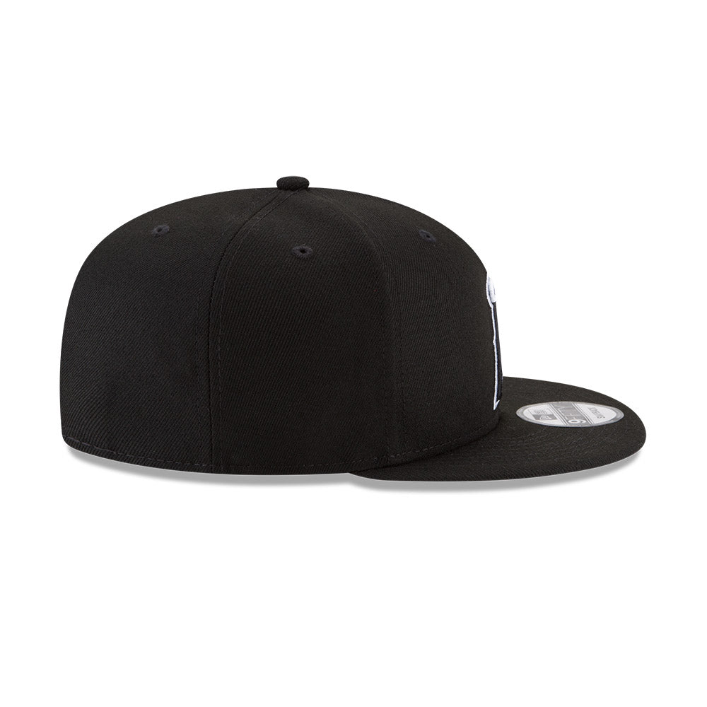 Anaheim Angels New Era Black/White 9FIFTY Snapback Hat product image 4, provided for visual reference and product detail
