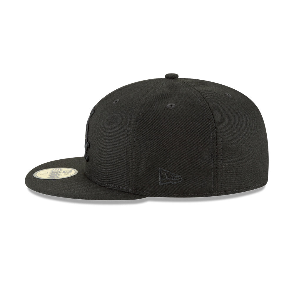 Chicago White Sox New Era Pitch Black 59FIFTY Fitted Hat product image 5, provided for visual reference and product detail
