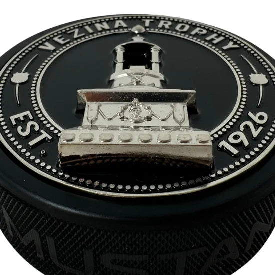 NHL Vezina Trophy Ultra 3D Silver Medallion Hockey Puck product image 2, provided for visual reference and product detail