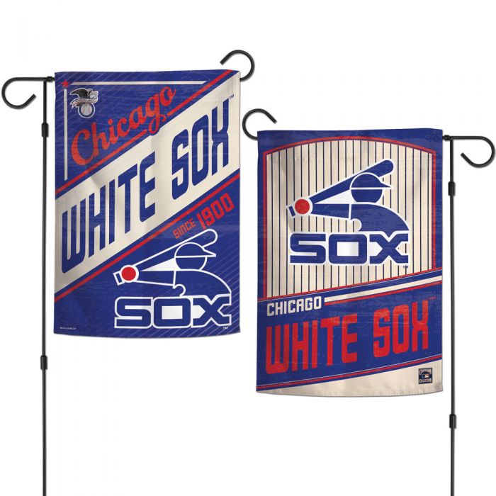 Chicago White Sox Navy/Beige Vintage 2-Sided Garden Flag product image 1, provided for visual reference and product detail