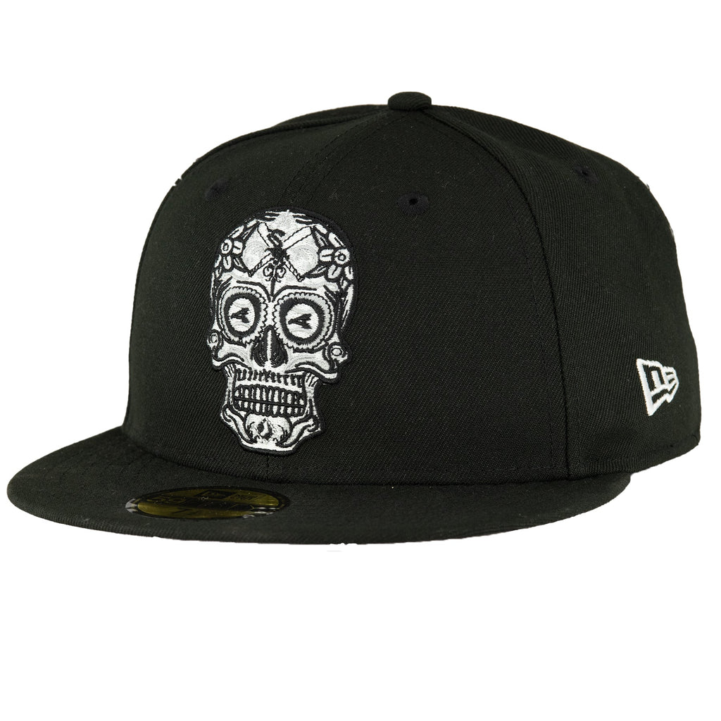 Chicago White Sox Black Sugar Skull New Era 59FIFTY Fitted Hat product image 1, provided for visual reference and product