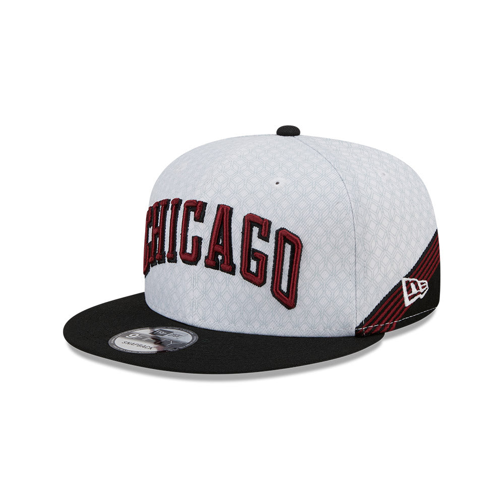 Chicago Bulls 2022 City Edition New Era 9FIFTY White Snapback Hat product image 3, provided for visual reference and product