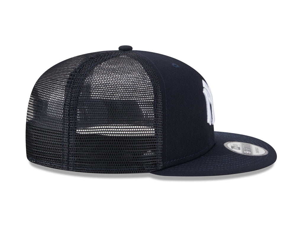 New York Yankees MLB New Era Men Navy 9Fifty Cooperstown Trucker Snapback product image 7, provided for visual reference and