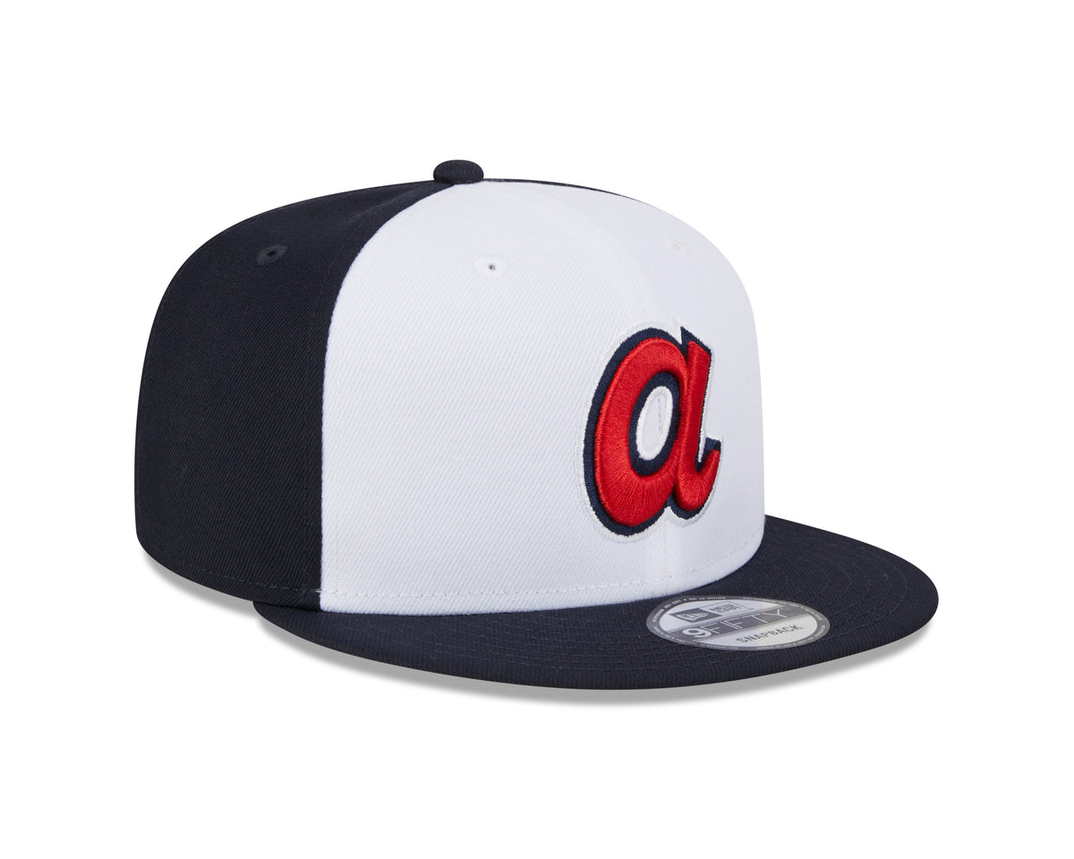 Atlanta Braves MLB New Era Men White/Navy 9Fifty 2024 Batting Practice Snapback product image 3, provided for visual
