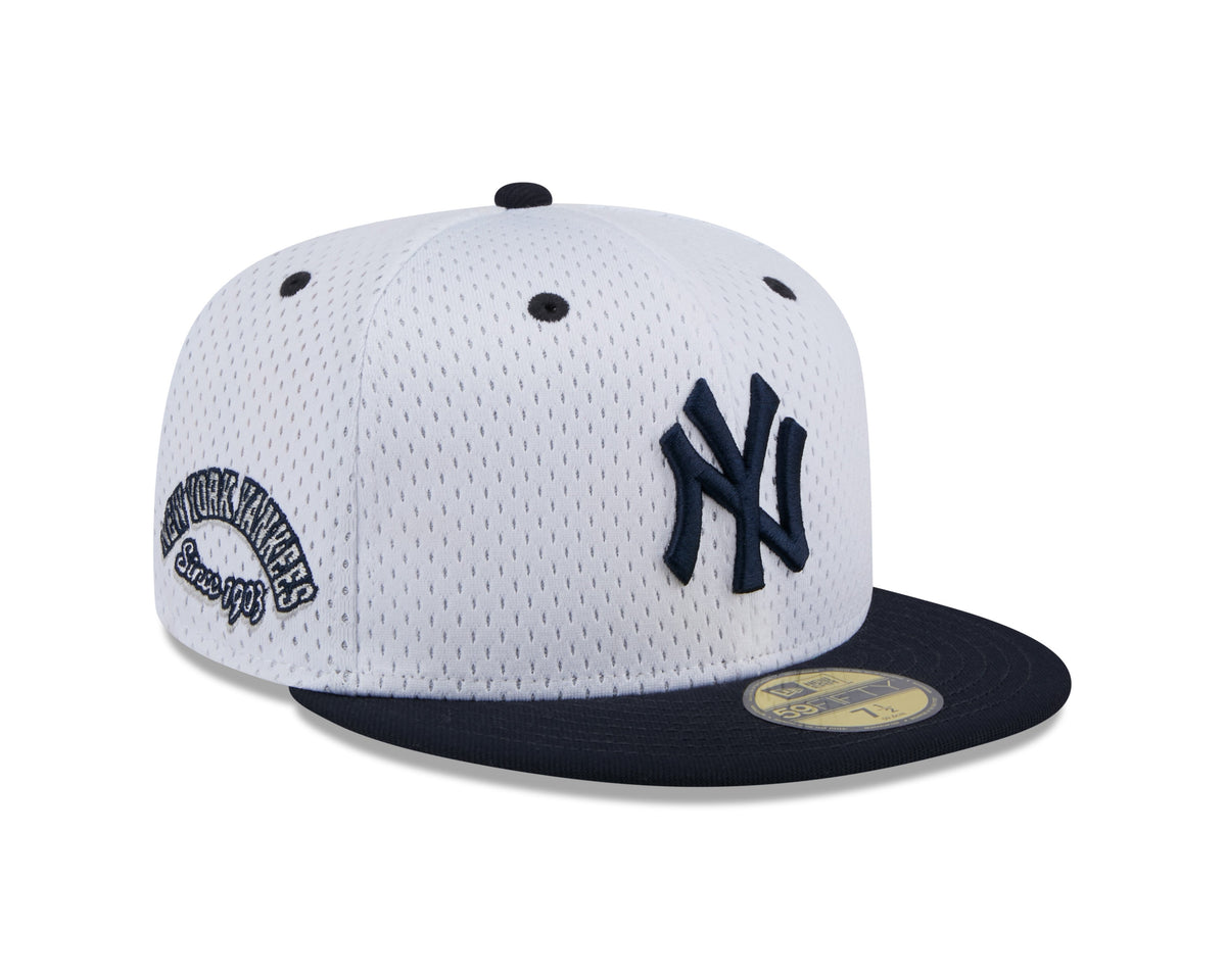 New York Yankees MLB New Era Men White 59Fifty Throwback Mesh Fitted Hat product image 1, provided for visual reference and