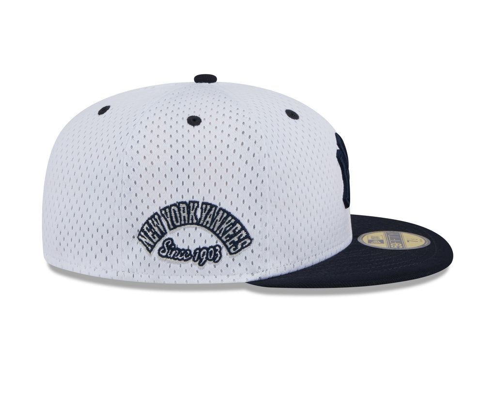 New York Yankees MLB New Era Men White 59Fifty Throwback Mesh Fitted Hat product image 6, provided for visual reference and