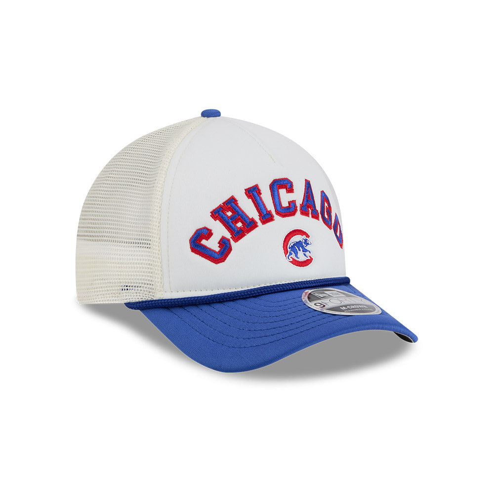 Chicago Cubs New Era 9FORTY Chrome Arch A-Frame Trucker Hat product image 3, provided for visual reference and product