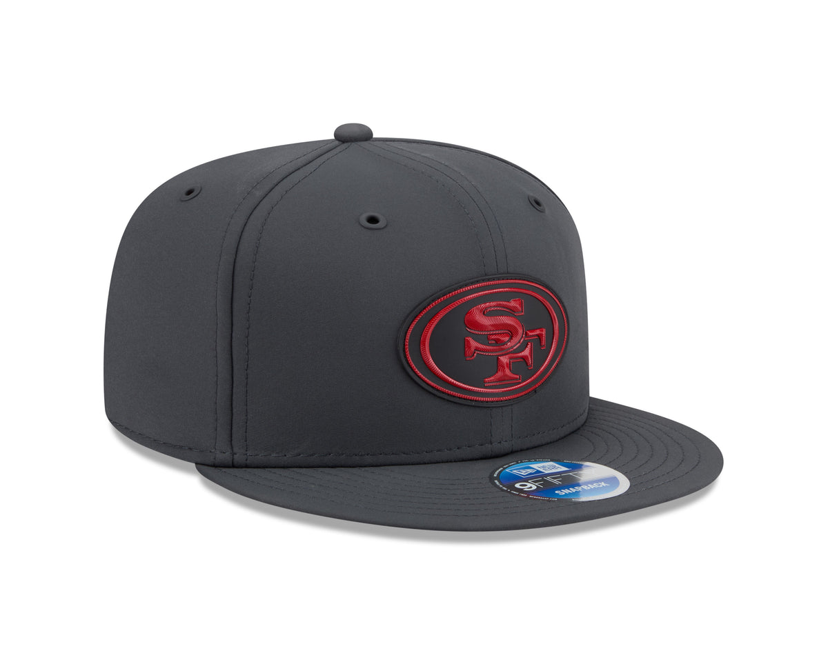 San Francisco 49ers NFL New Era Men Charcoal 9Fifty 2026 Sideline Cold Weather Snapback product image 6, provided for visual