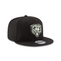 Chicago Bears New Era Black/White 9FIFTY Snapback Hat product image 1, provided for visual reference and product detail
