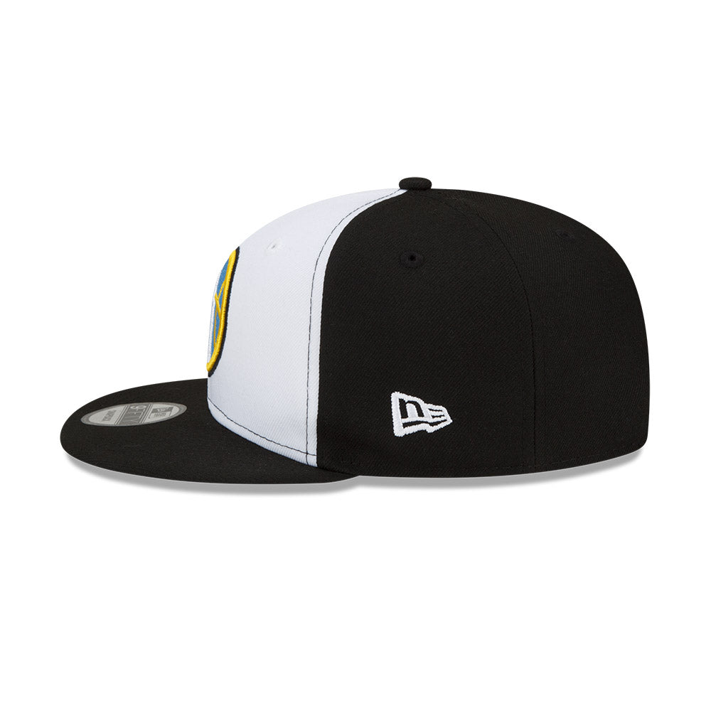 Chicago Sky White Black Snapback product image 4, provided for visual reference and product detail review