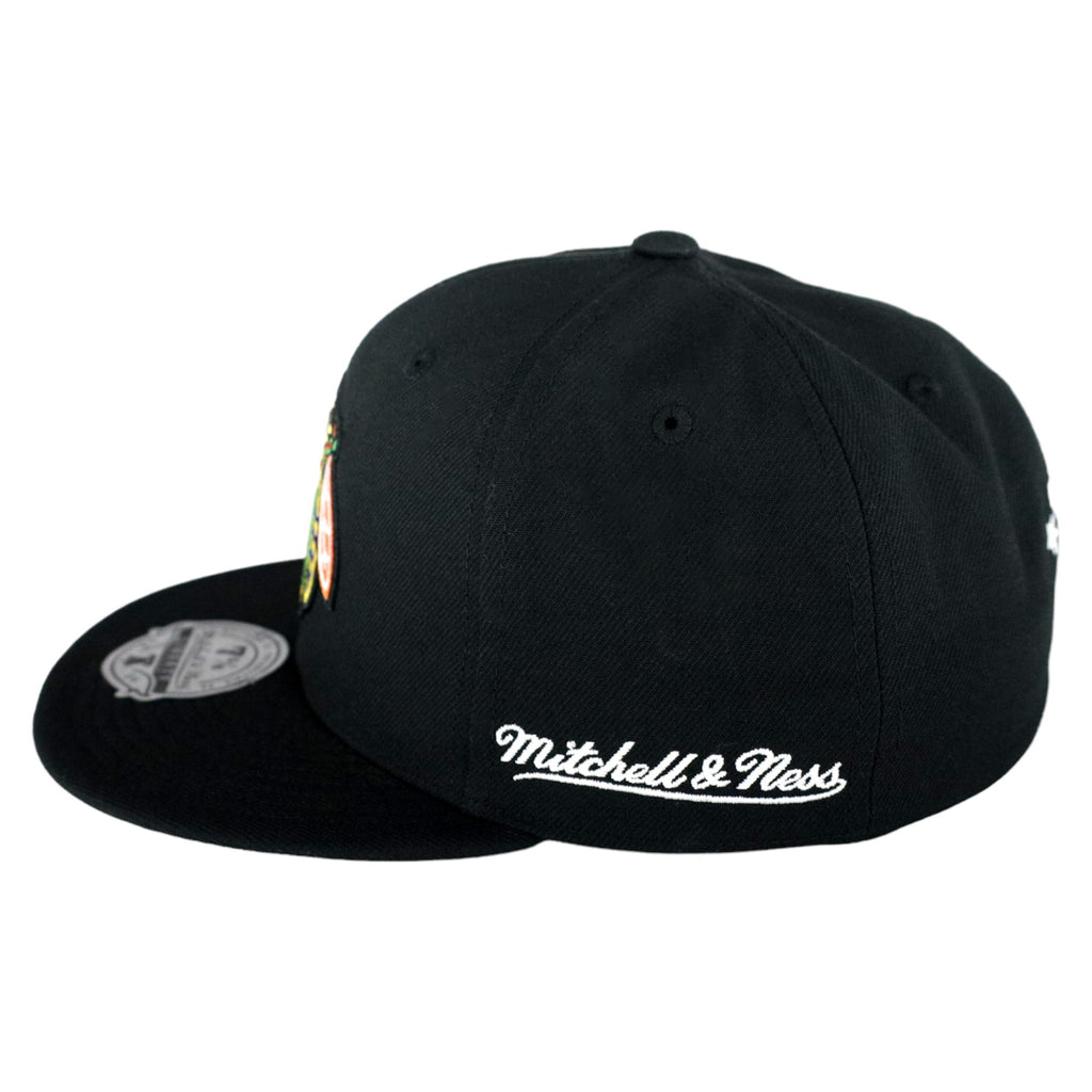 Chicago Blackhawks Black Liberty Mitchell & Ness Fitted Hat product image 5, provided for visual reference and product