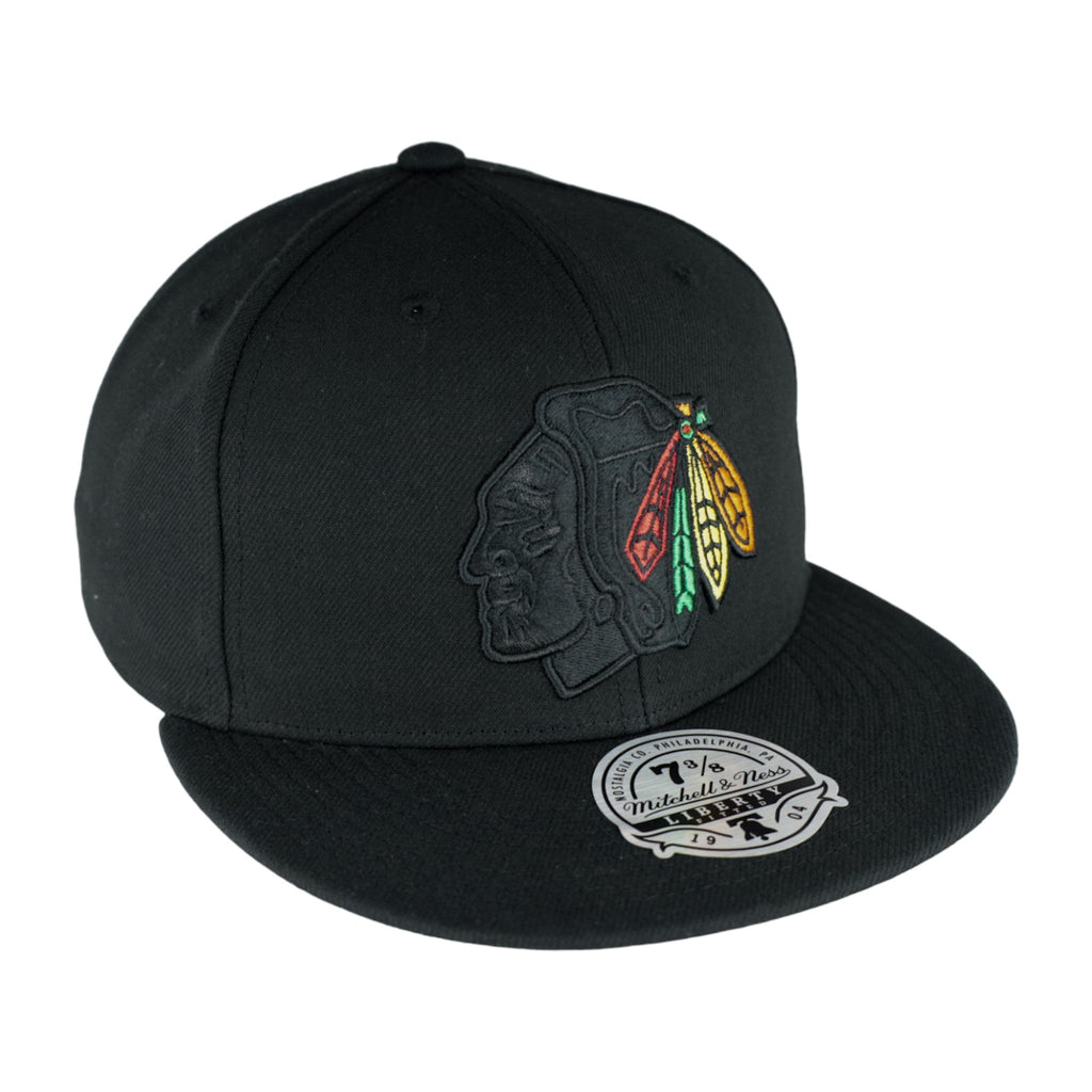 Chicago Blackhawks Blackout Feathers Liberty Mitchell & Ness Fitted Hat product image 1, provided for visual reference and