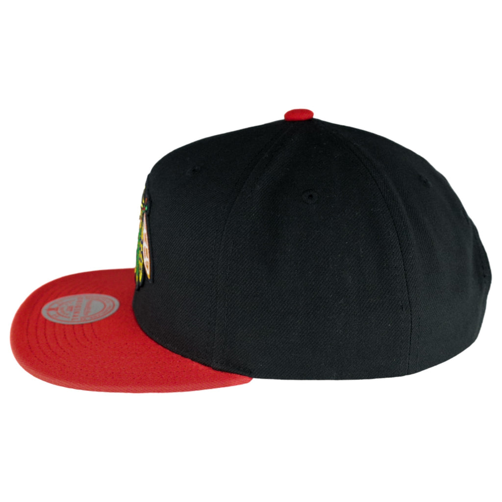 Chicago Blackhawks Black/Red Mitchell & Ness Snapback Hat product image 5, provided for visual reference and product detail