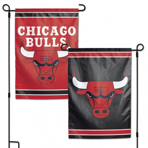 Chicago Bulls Double Sided Garden Flag product image 1, provided for visual reference and product detail review