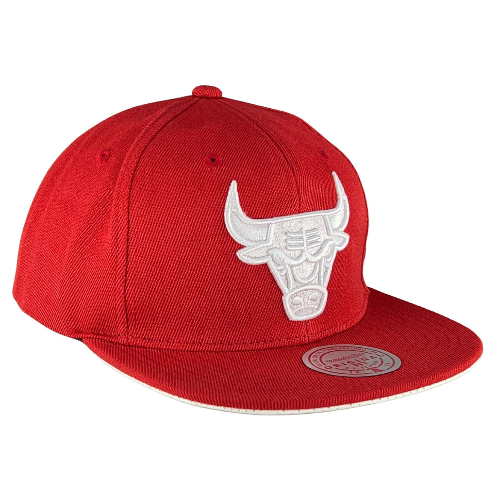 Chicago Bulls Red 1991 NBA World Champions Snapback Hat product image 3, provided for visual reference and product detail