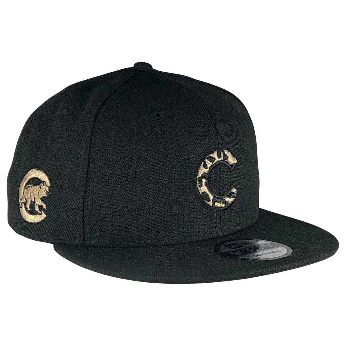 Chicago Cubs Cheetah Logo New Era 9FIFTY Black Snapback Hat product image 1, provided for visual reference and product