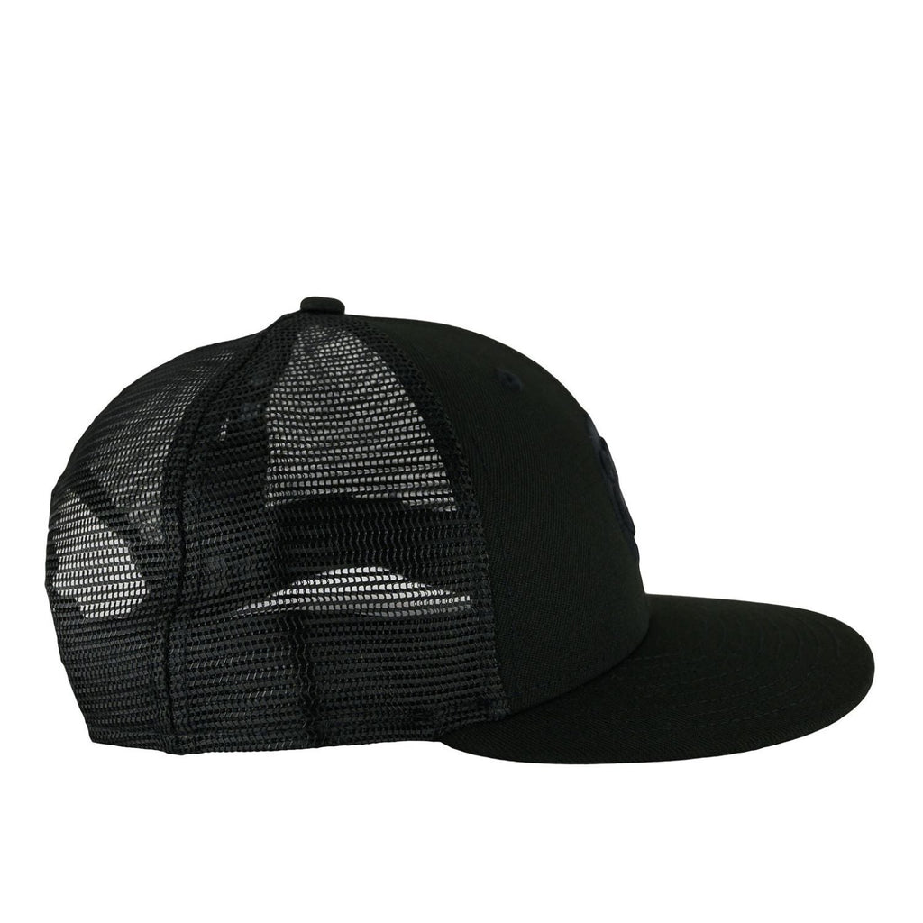 Chicago Cubs Black '84 New Era 9FIFTY Low Profile Mesh Back Hat product image 4, provided for visual reference and product