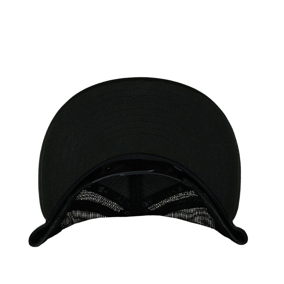 Chicago Cubs Black '84 New Era 9FIFTY Low Profile Mesh Back Hat product image 6, provided for visual reference and product