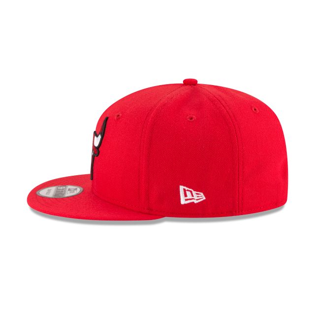 Chicago Bulls NBA New Era Men Red 9Fifty Basic Snapback product image 5, provided for visual reference and product detail
