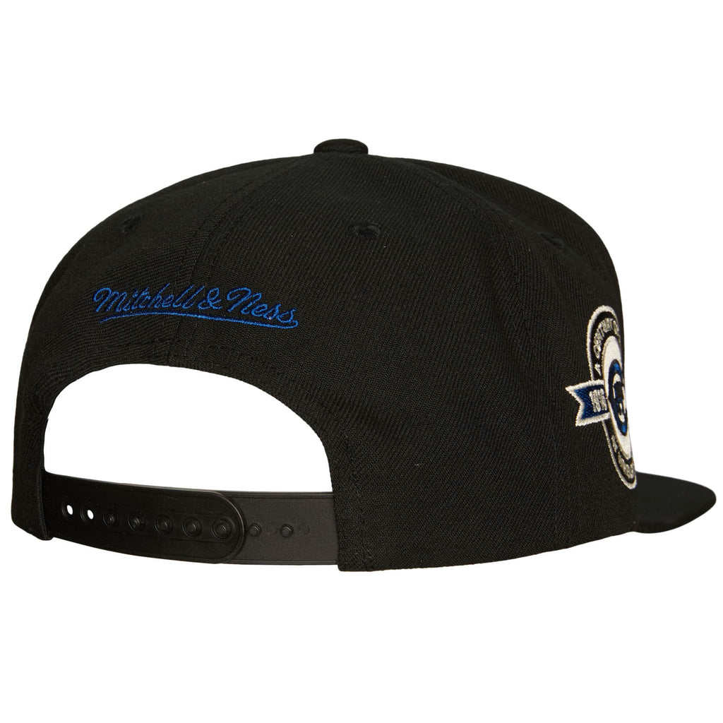 Chicago Cubs MLB Mitchell & Ness Men Black Team Classic Snapback product image 2, provided for visual reference and product