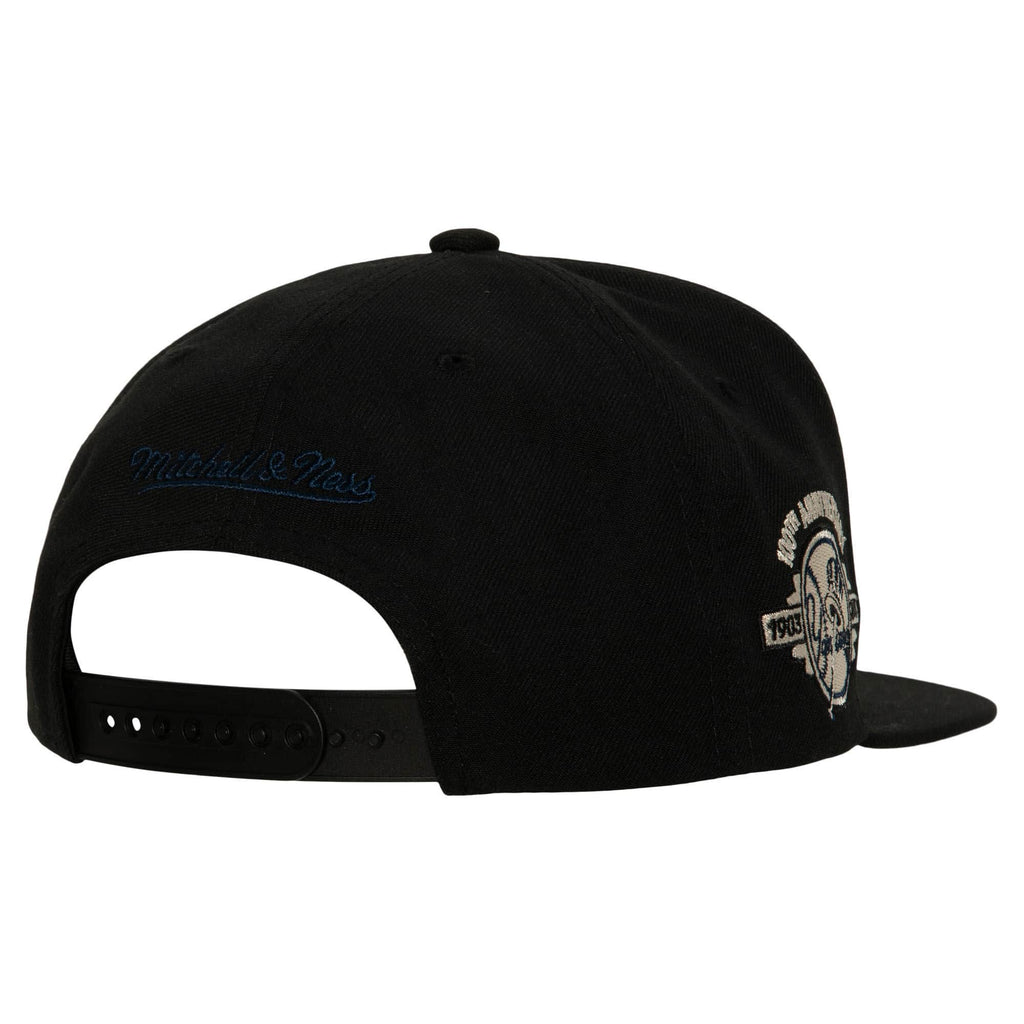 New York Yankees MLB Mitchell & Ness Men Black 100th Anniversary Snapback product image 2, provided for visual reference and