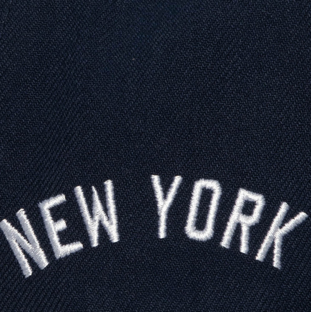 New York Yankees MLB Mitchell & Ness Men Navy Evergreen Snapback product image 3, provided for visual reference and product