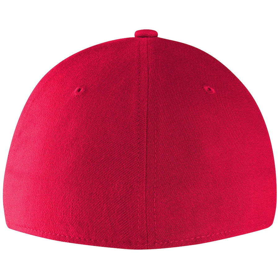 Canada Soccer FIFA Nike Men Red Classic99 Swoosh Flex Hat product image 2, provided for visual reference and product detail