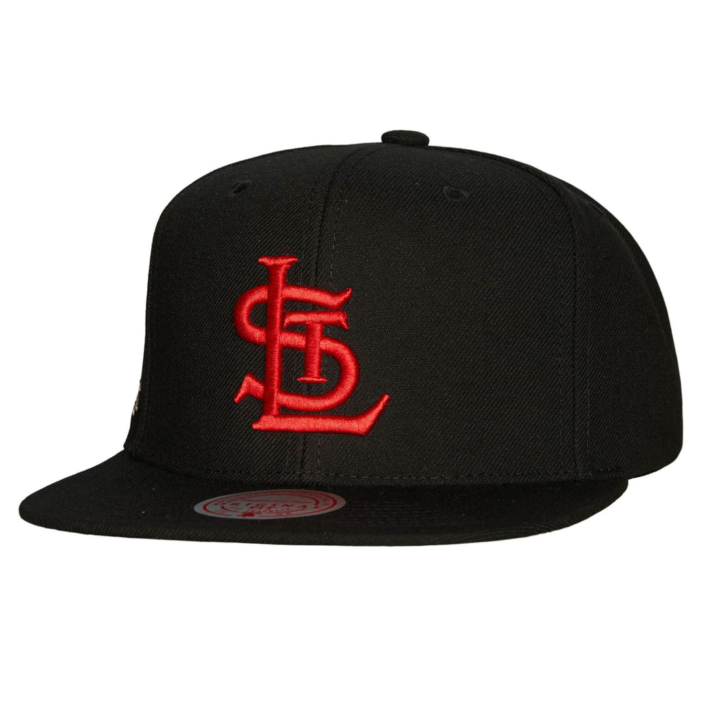 St. Louis Cardinals MLB Mitchell & Ness Men Black Team Classic Snapback product image 1, provided for visual reference and