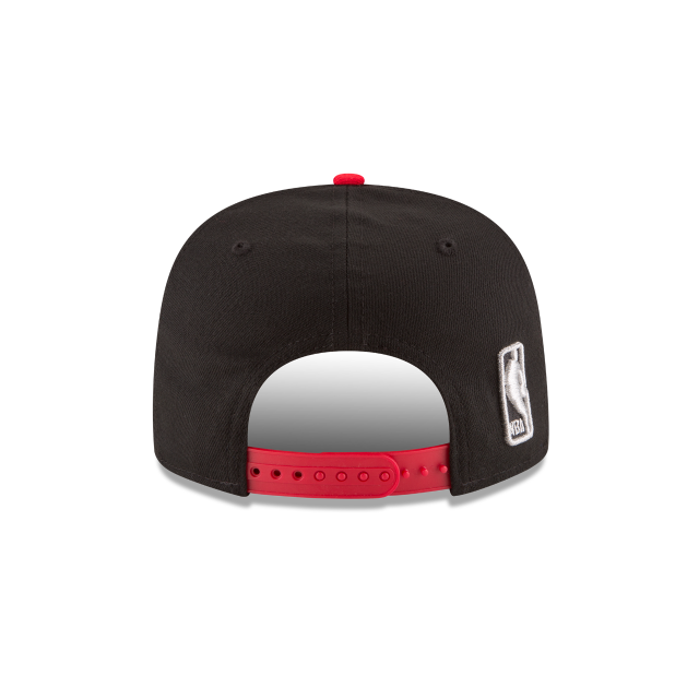 Toronto Raptors NBA New Era Men Black/Red 9Fifty Two Tone Snapback product image 2, provided for visual reference and