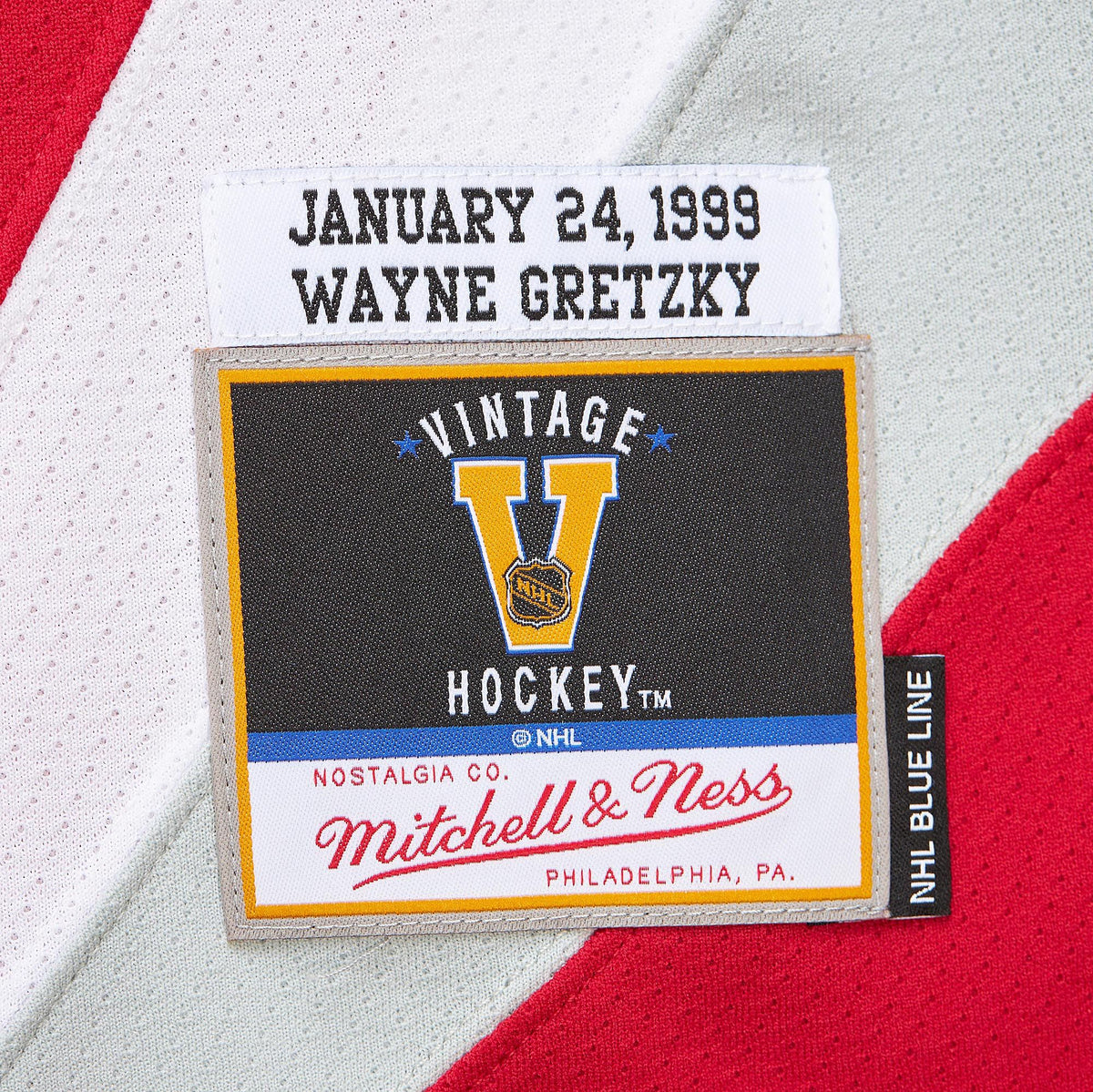 Wayne Gretzky NHL Mitchell & Ness Men Scarlet 1999 All Star Game Blue Line Authentic Jersey product image 4, provided for