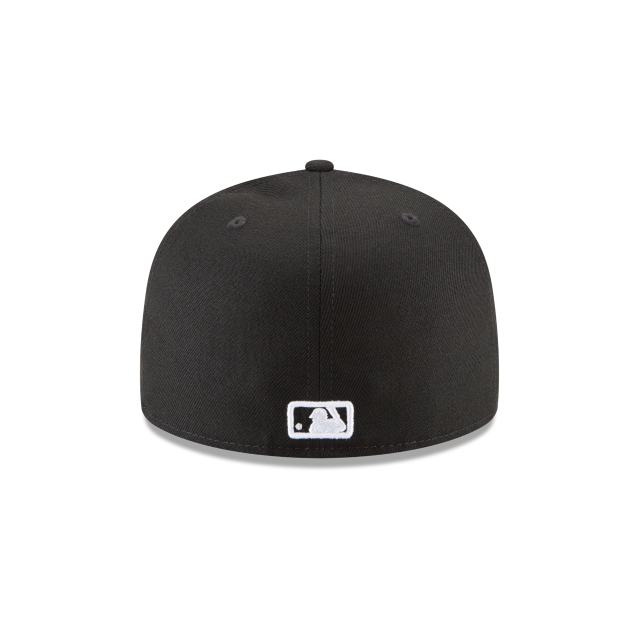 Boston Red Sox MLB New Era Men Black/White 59Fifty Basic Fitted Hat product image 2, provided for visual reference and