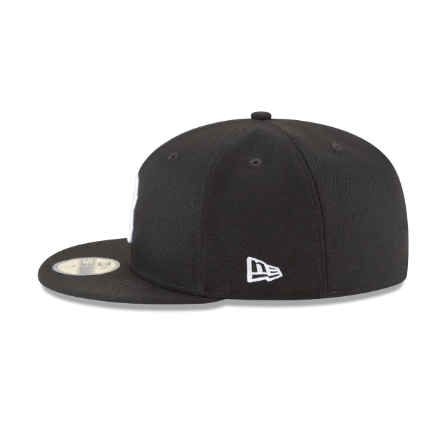 Boston Red Sox MLB New Era Men Black/White 59Fifty Basic Fitted Hat product image 4, provided for visual reference and