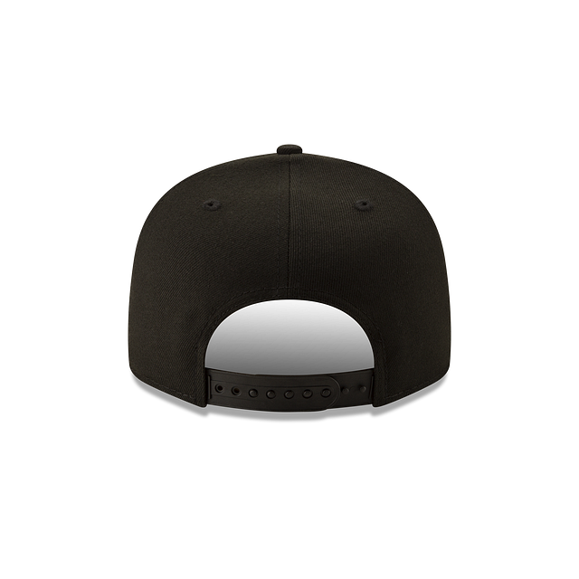 Chicago Bears NFL New Era Men Black White 9Fifty Basic Snapback product image 2, provided for visual reference and product