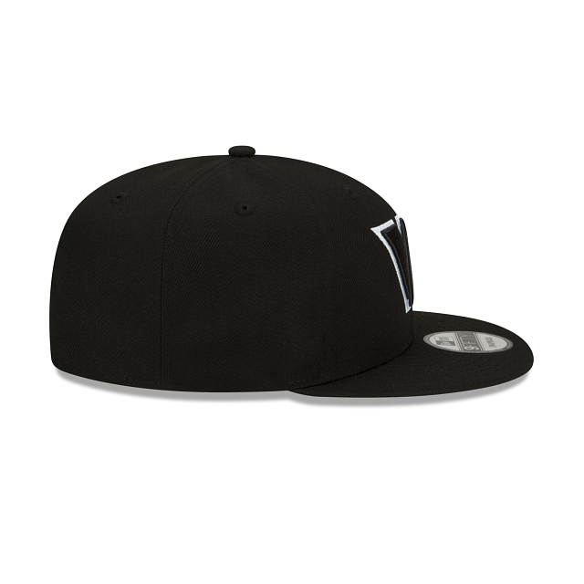 Washington Commander NFL New Era Men Black White 9Fifty Basic Snapback product image 3, provided for visual reference and