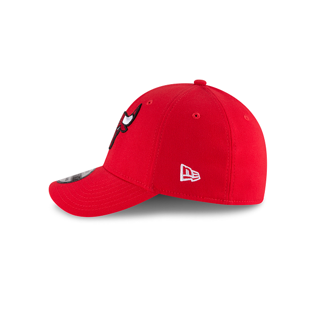 Chicago Bulls NBA New Era Men Red 39Thirty Team Classic Stretch Fit Hat product image 4, provided for visual reference and