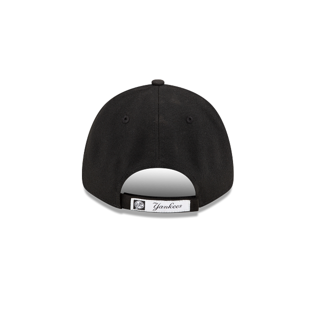 New York Yankees MLB New Era Men Black 9Forty Adjustable Hat product image 2, provided for visual reference and product