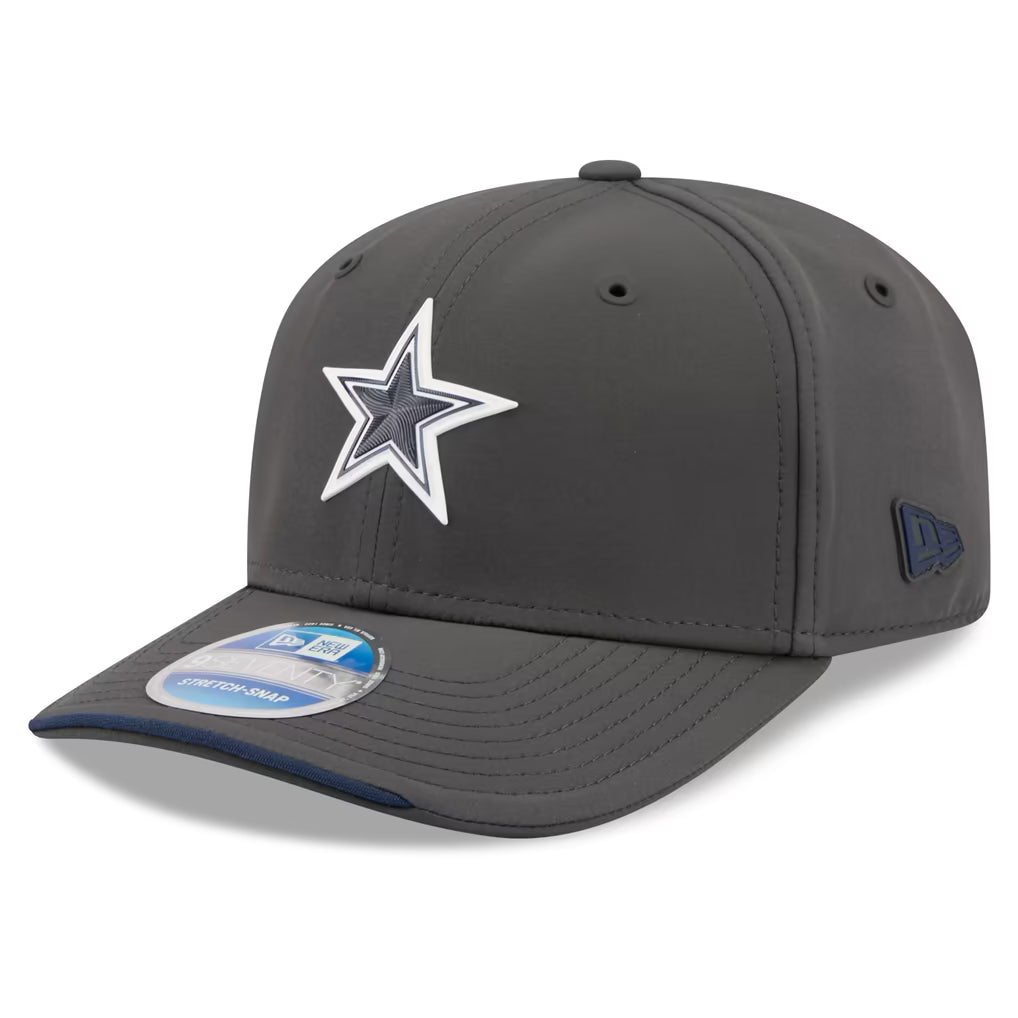 Dallas Cowboys NFL New Era Men Charcoal 9Seventy 2026 Sideline Cold Weather Stretch Snapback product image 1, provided for