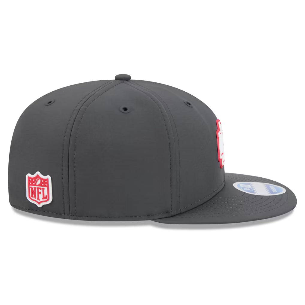 Kansas City Chiefs NFL New Era Men Charcoal 9Fifty 2026 Sideline Cold Weather Snapback product image 3, provided for visual