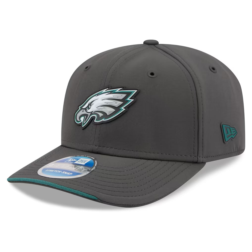 Philadelphia Eagles NFL New Era Men Charcoal 9Seventy 2026 Sideline Cold Weather Stretch Snapback product image 1, provided
