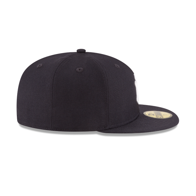 New York Yankees MLB New Era Men Navy 59Fifty 1998 World Series Fitted Hat product image 6, provided for visual reference